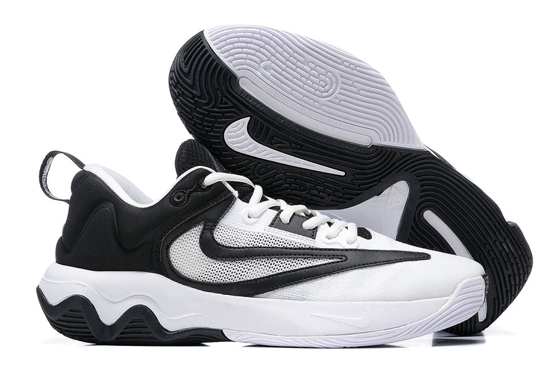 Nike Giannis Immortality 3 'Black/White'